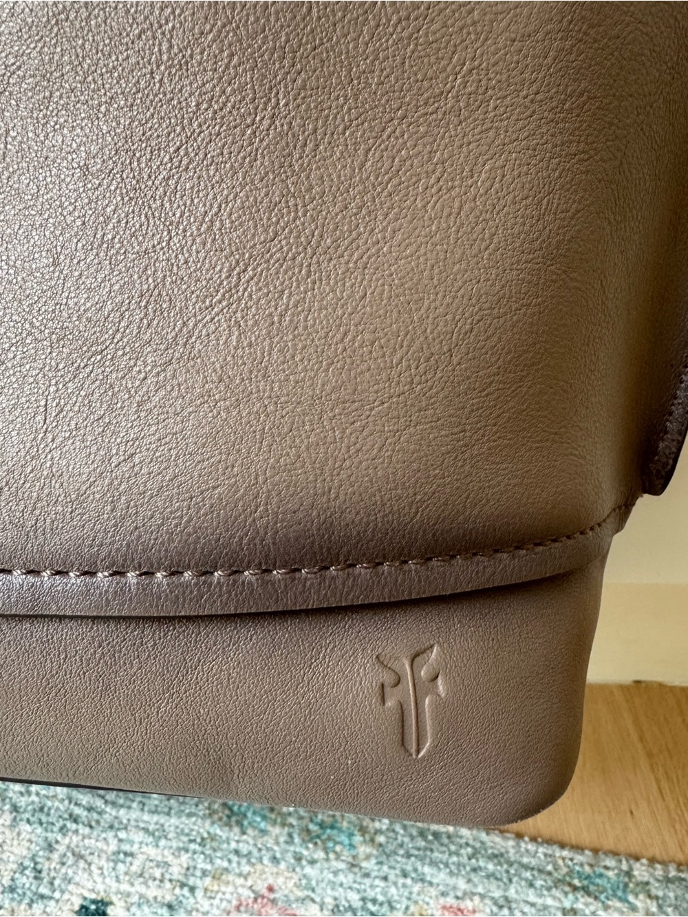 Frye Taupe Leather Tote Bag Shoulder Shopper - Picture 3 of 8